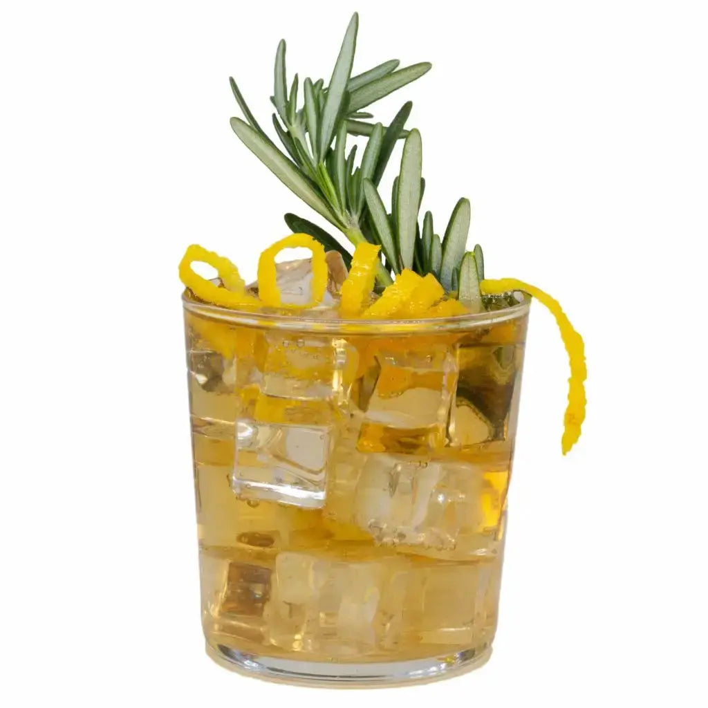 Lion's Herbal Lemonade mit Lion's Vodka