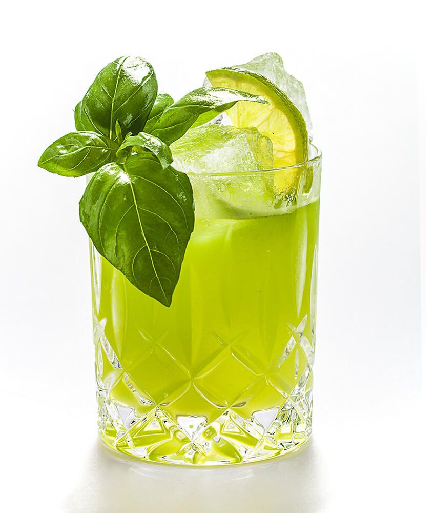 Gin Basil Smash mit THE DUKE Munich Dry Gin 